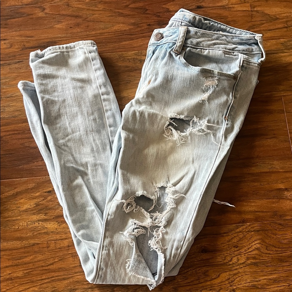 American Eagle Outfitters Distressed Light Blue Women's Jeans